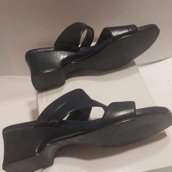 Hush Puppies Navy Blue sandal - Picture 5 of 10